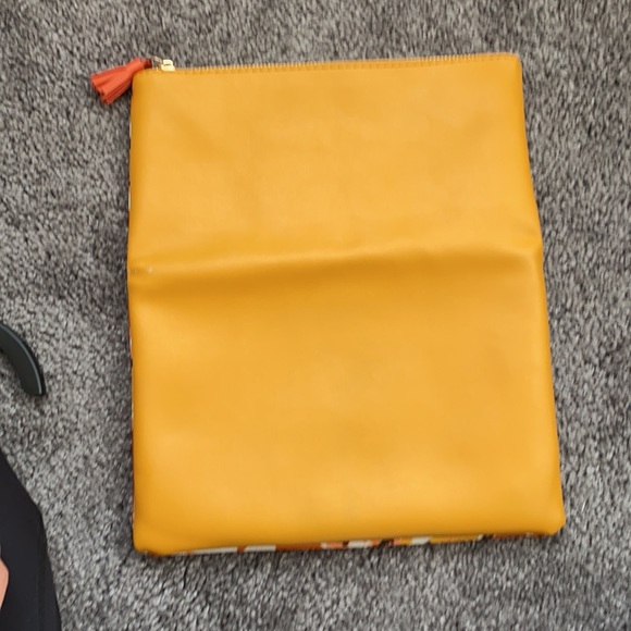 Clutch - Picture 4 of 6